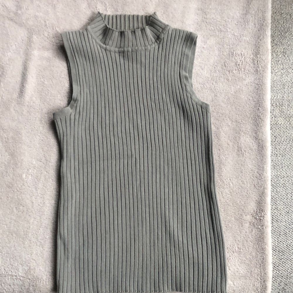 Beware Sleeveless Ribbed Top in Olive/Gray